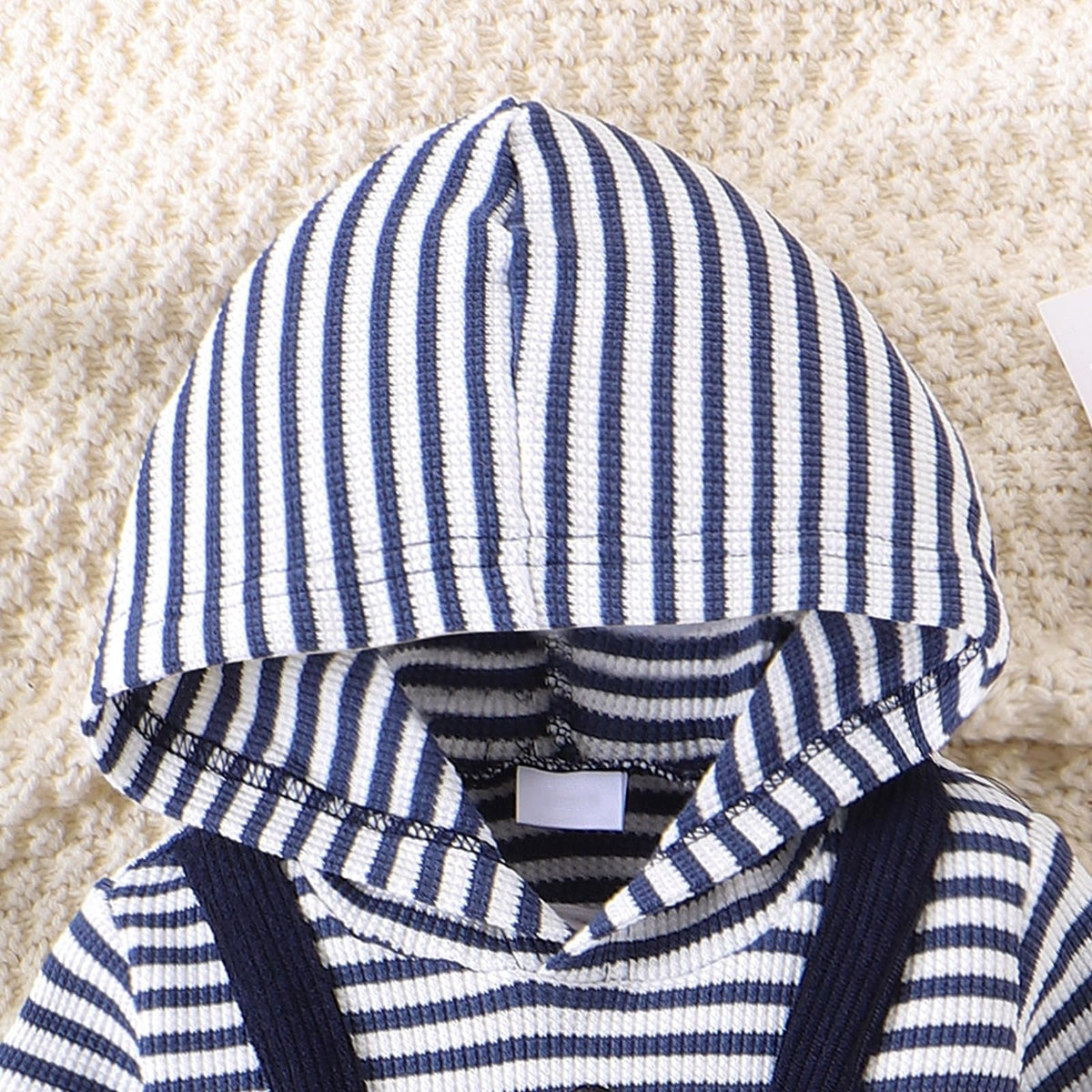 Stylish Bear Printed Long Sleeve Baby Jumpsuit
