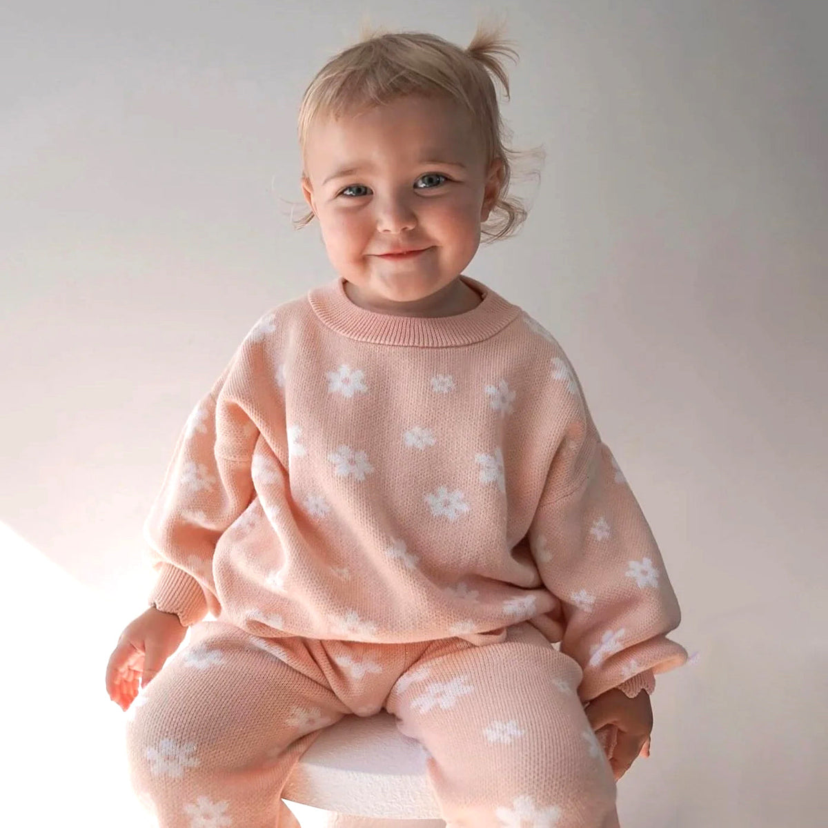 2PCS Cute Allover Floral Printed Knit Long Sleeve Baby Set