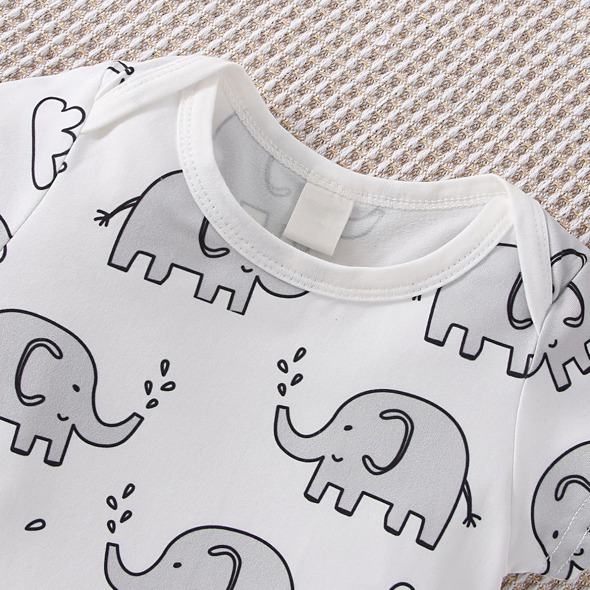 2PCS Lovely Elephant Printed Short Sleeve Baby Set